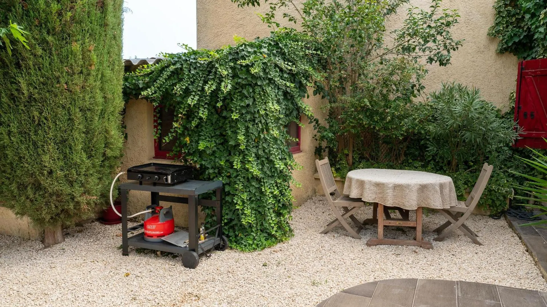 P'Tit Bout De Paradis Cavaillon Holiday home