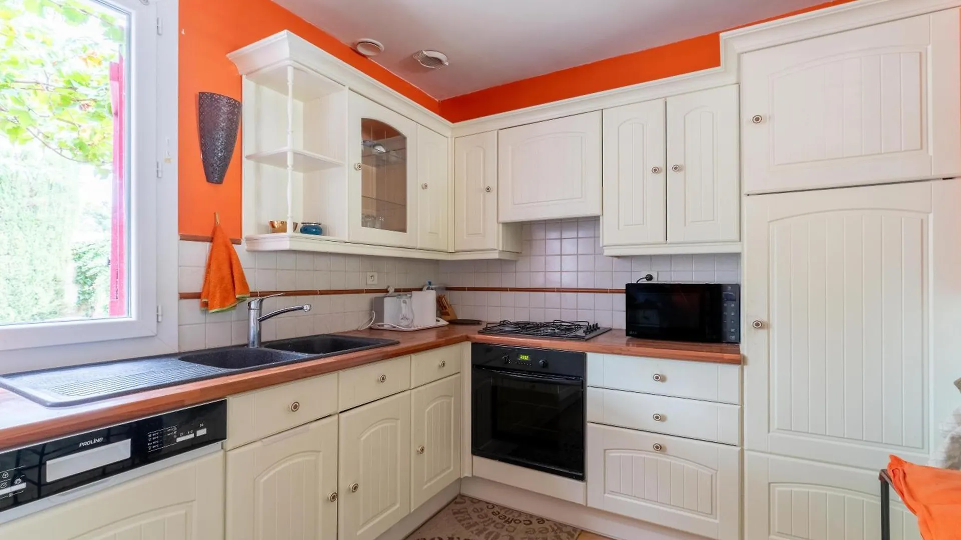 P'Tit Bout De Paradis Cavaillon Holiday home